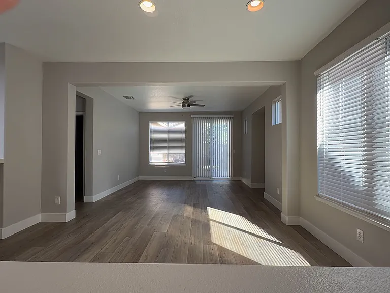 2390 River Rock Dr — Photo 8
