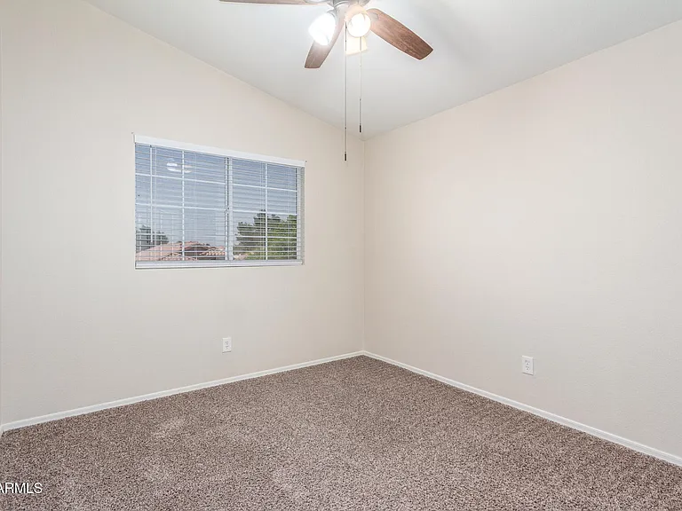 12545 W Cambridge Ave — Photo 32