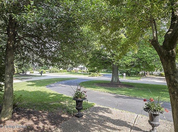 8811 Dennington Drive-1004