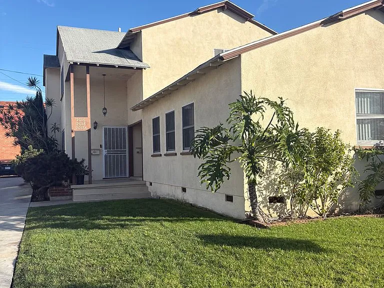 9016 Reading Ave — Photo 1