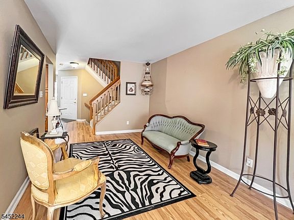 3rd image of 227 Canal Way