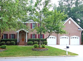 104 Ticonderoga Rd, Cary, NC 27519