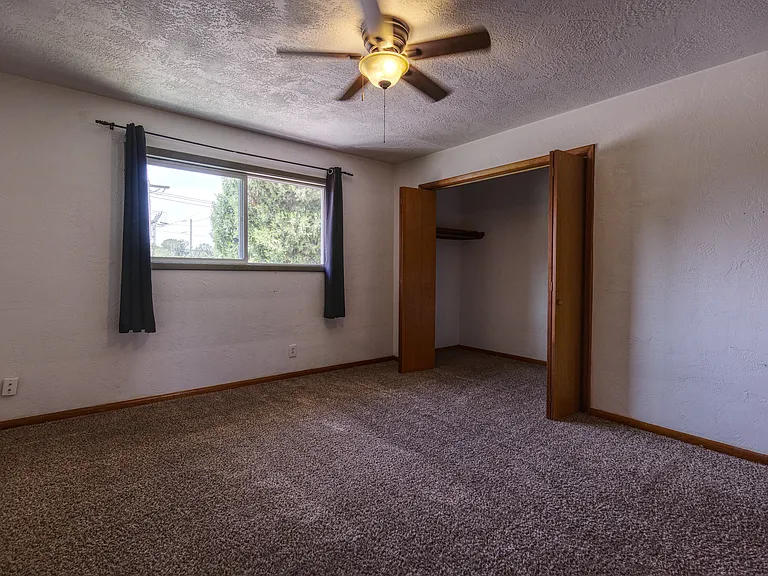 1180 Fairmount Ave S — Photo 16