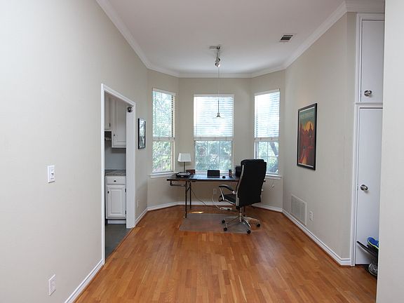 5th image of 4106 Newton Ave APT 105