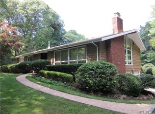 15 Stonegate, Saint James, NY 11780