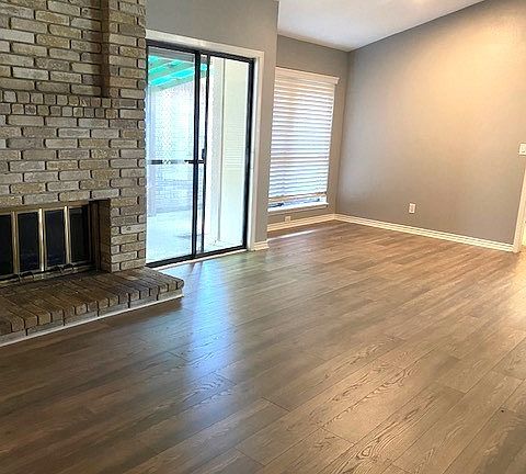 3rd image of 308 Waterford Dr