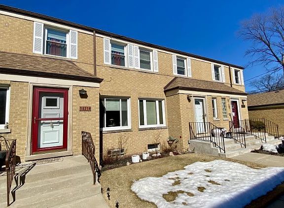 2nd image of 1421 N Harlem Ave APT A
