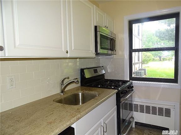 4th image of 109 15th St APT F1