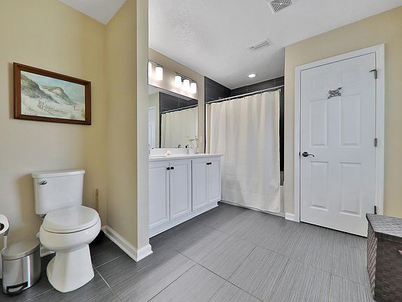 4th image of 14977 Durbin Cove Way