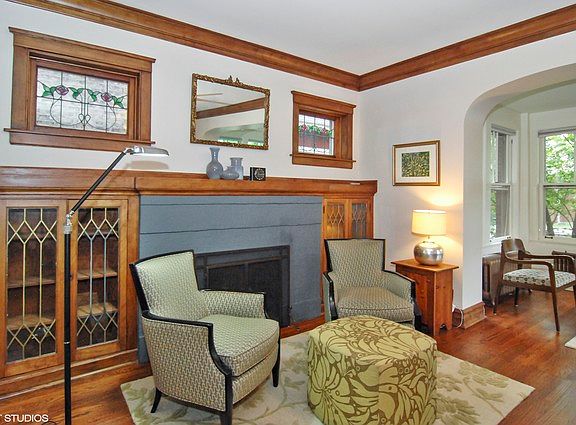 4th image of 4445 N Richmond St