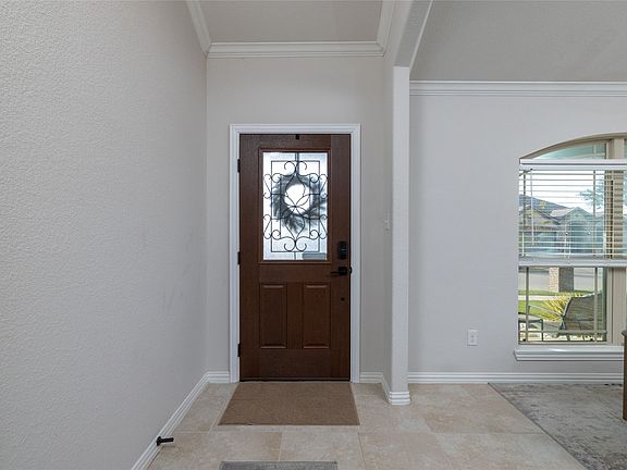 4th image of 716 Salida Rd