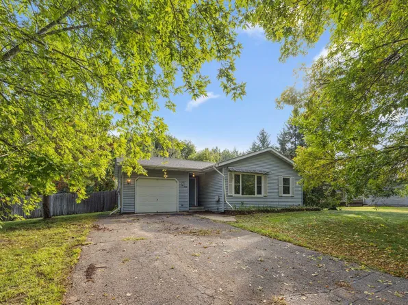 502 Marion St SW, Isanti, MN 55040