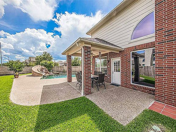 2nd image of 6027 Prescott Run Ln