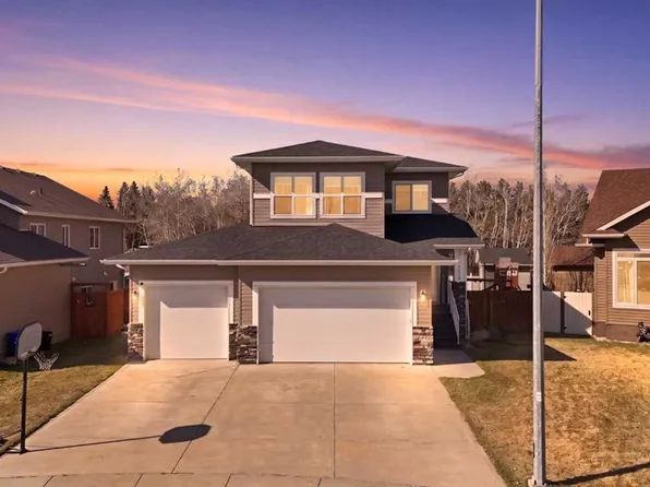 113 S Coachman Way, Blackfalds, AB T4M 0B4
