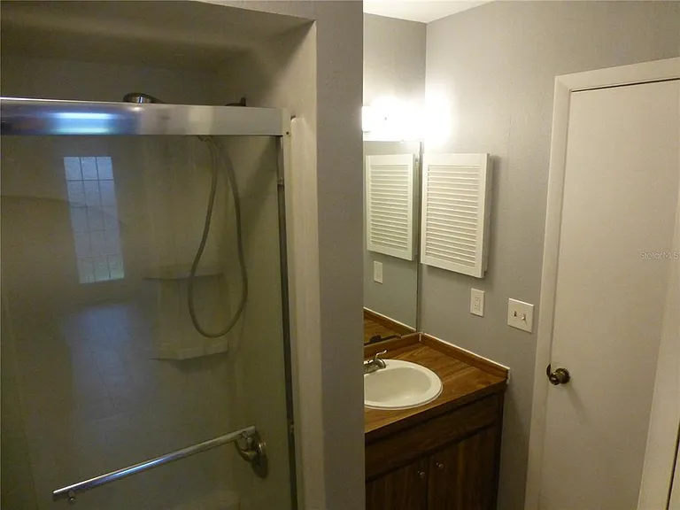 1890 Wolford Rd #5 — Photo 19