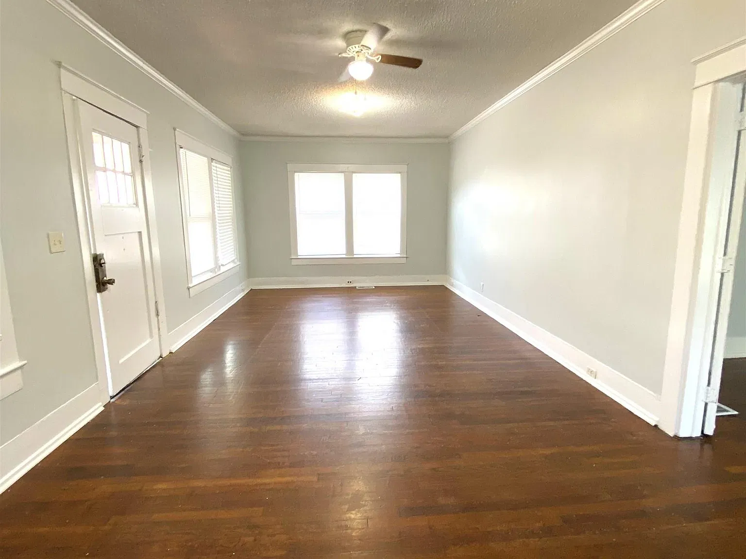 3 bed, 2.0 bath, $1,750 — Photo 3