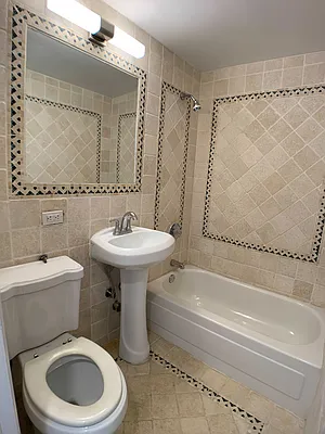 Rented by Cargon Realty | media 23