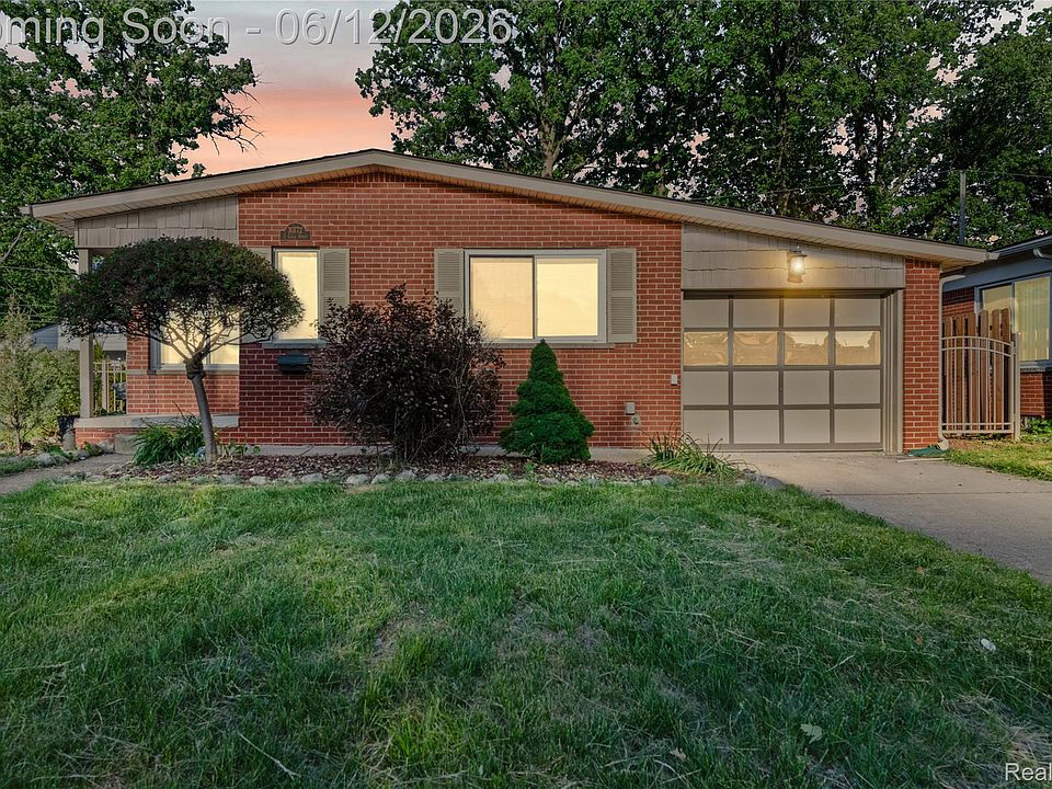 1st image of 30772 J Carls St