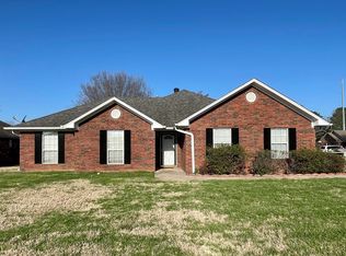 2002 S Tampa Ct, Russellville, AR 72802