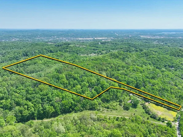 18 Dry Creek Rd, Goodlettsville, TN 37072