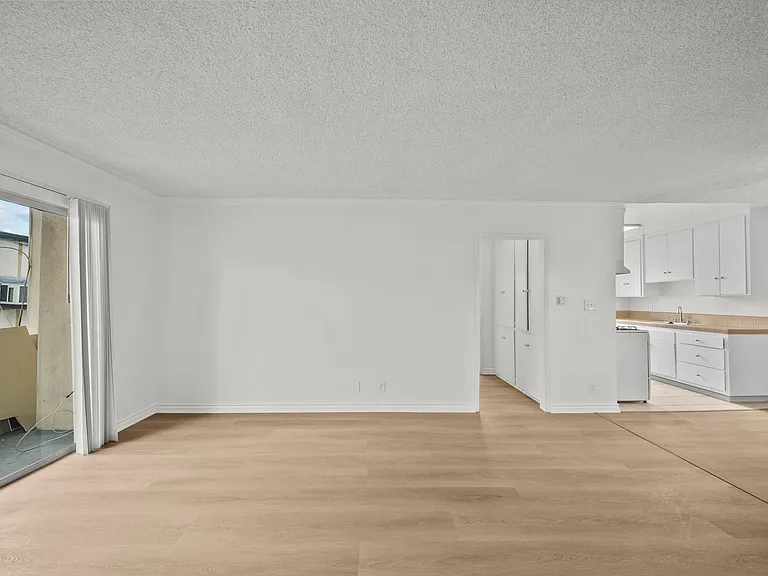 8371 Northgate Ave #16 — Photo 3
