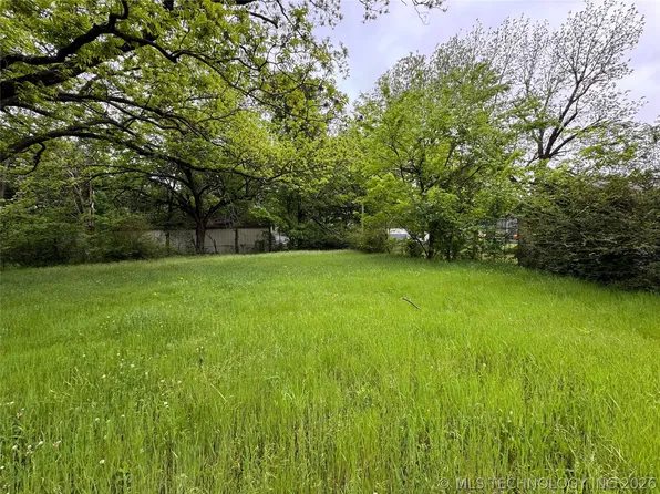 504 SE 4th St, Wagoner, OK 74467
