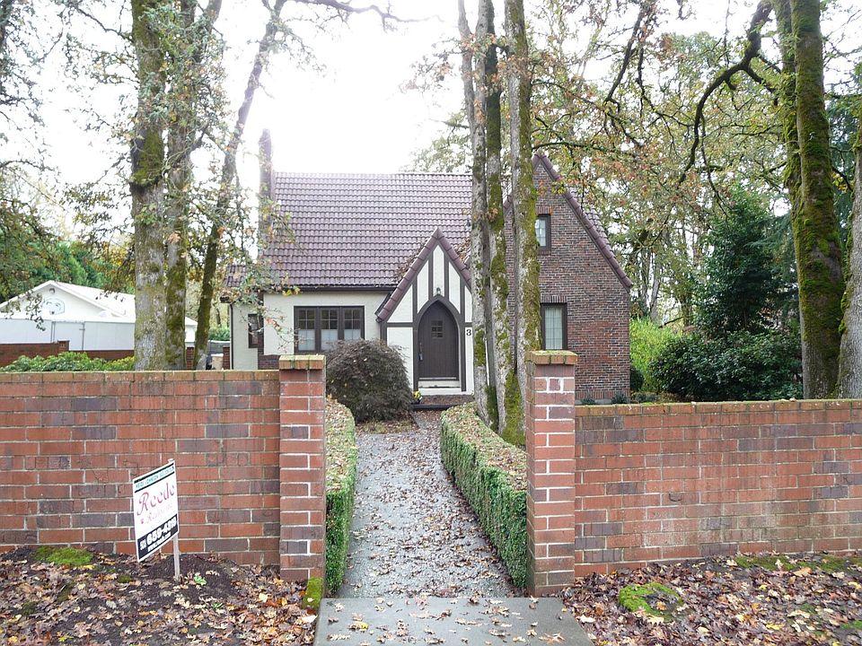 Beautiful English Tudor
