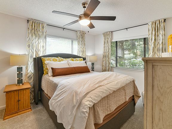 5th image of 1900 Rosemont Pkwy #520