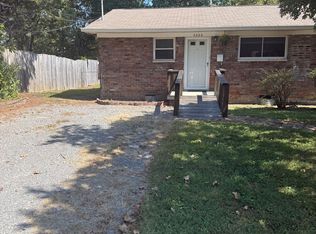3324 Powers St NE, Knoxville, TN 37917