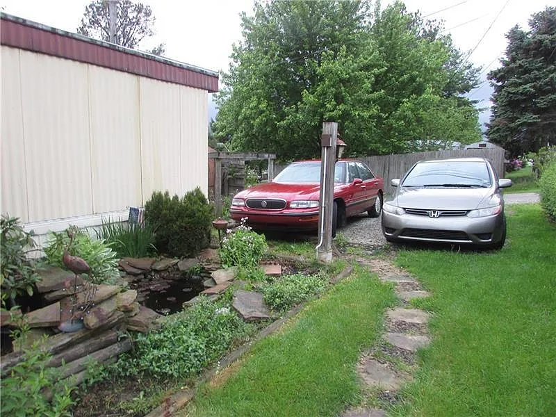 1908 4th St photo 1