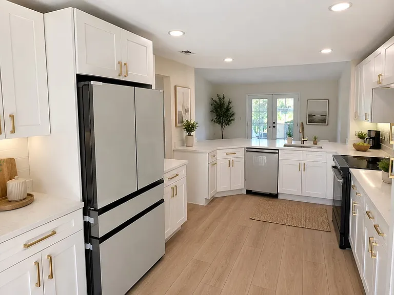 6517 Fox Crest Ln — Photo 4