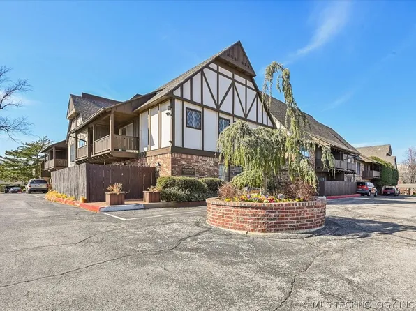 2224 S Boston Ave APT 220, Tulsa, OK 74114