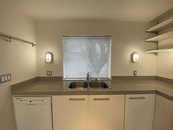 5th image of 1250 E Manlove St Unit 5