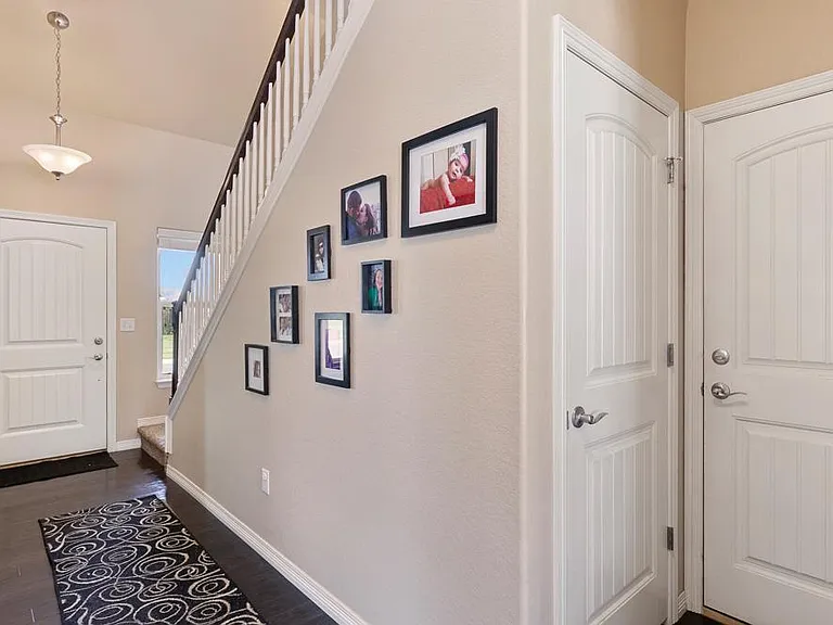 632 Sundance Dr — Photo 3