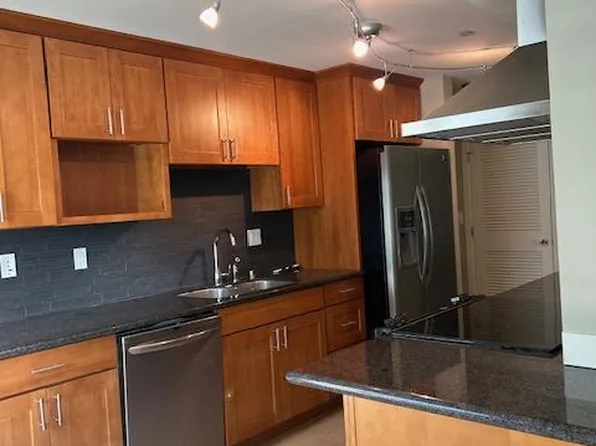 3208 81st Pl SE Unit D101, Mercer Island, WA 98040