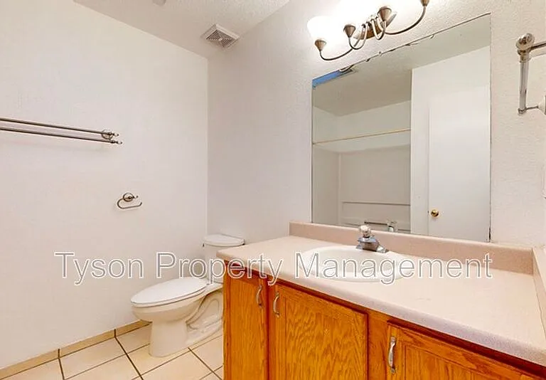 419 Sawtooth St SE — Photo 6