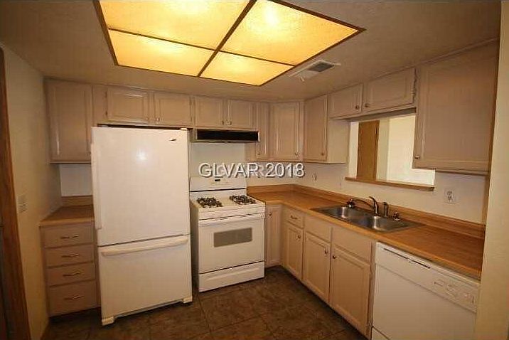 1st image of 524 Bastanchury Ave