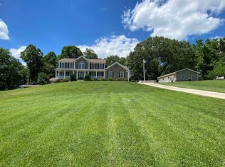 559 Cherokee Rd, Raceland, KY 41169