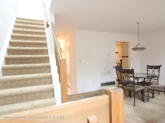 2nd image of 316 Longwood Dr #31-6