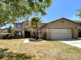 6814 Miramar Ln, Palmdale, CA 93551
