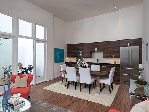 2nd image of 18 W Victoria St APT 106
