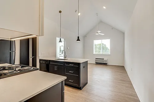 Uptown Square Apartments Photo 1