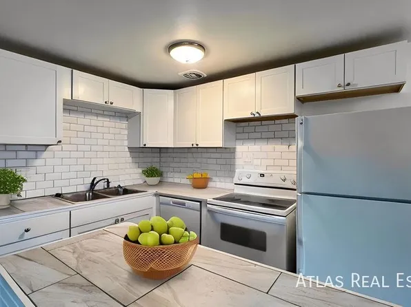 122-132 W Ida Avenue, 132 W Ida Ave APT 8, Littleton, CO 80120