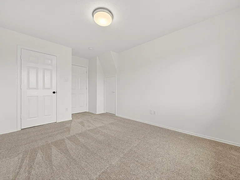 3315 Berzin Ct — Photo 33