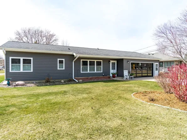 3814 Holly PLACE, La Crosse, WI 54601