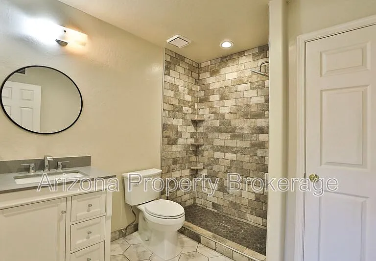4601 E Scott Ave — Photo 17