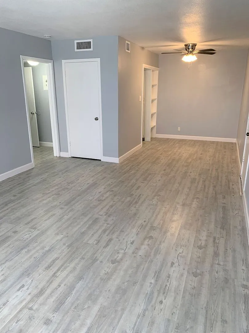 Symphony Apartments — Photo 3