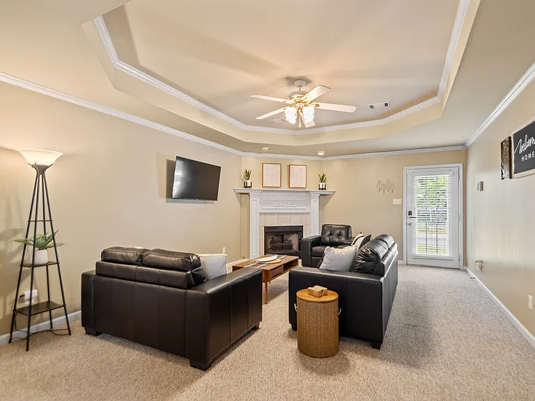 135 Willow Grove Rd — Photo 3