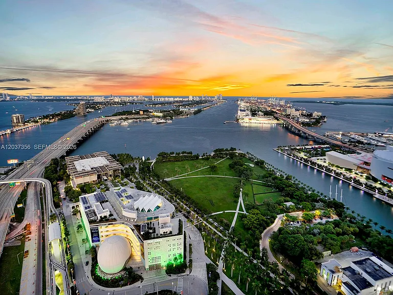 1100 Biscayne Blvd #4001 — Photo 4