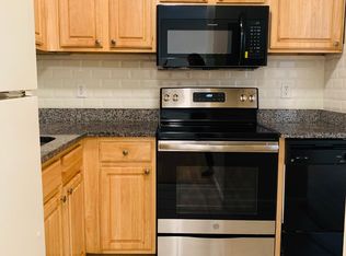 112 S Whitney St, Hartford, CT 06105